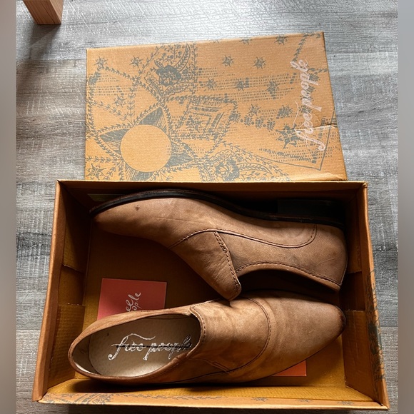 Free People Brown Brady Slip on Loafer NIB size 39 BEAUTIFUL BOHO - Picture 12 of 13